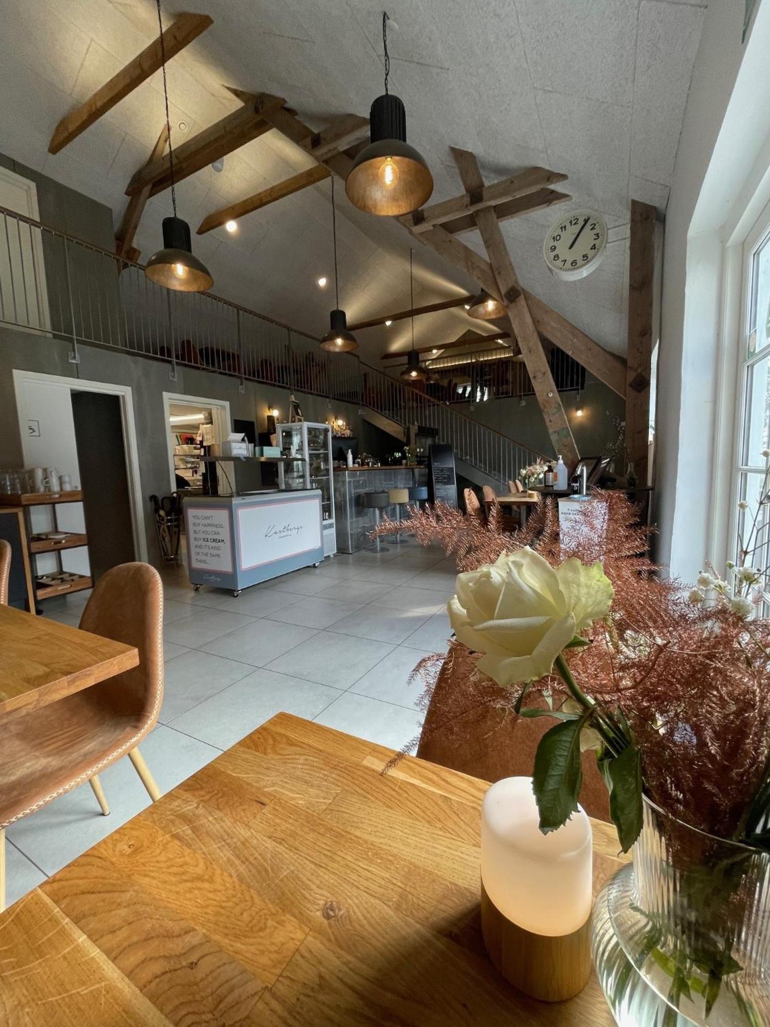 B & B Godstrup - Cafe Og Restaurant Den Gamle Stald Herning Eksteriør bilde